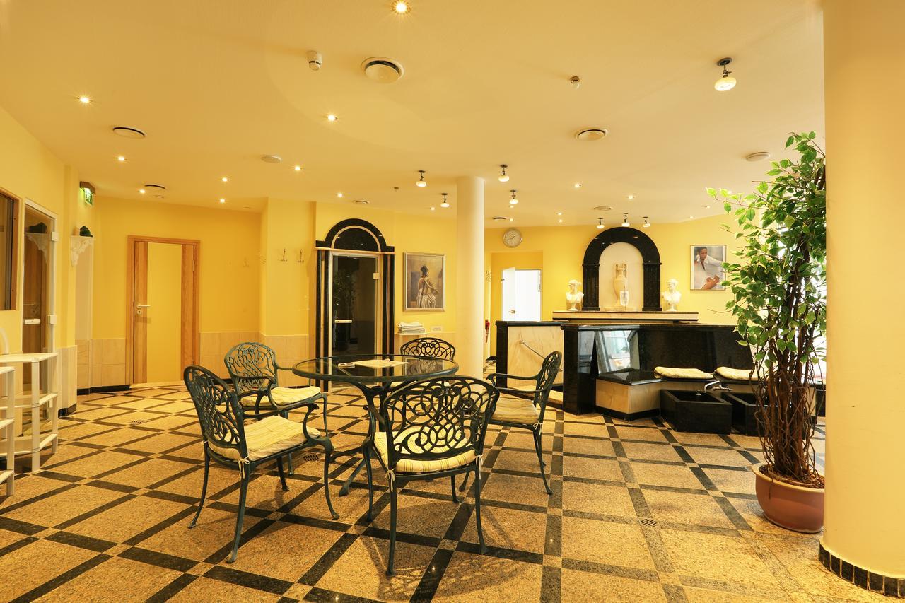 Hotel Waldesrand Герфорд Екстер'єр фото